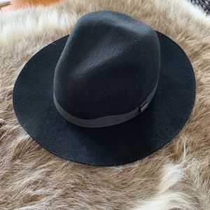 Roxy Accessories - Roxy Brimmed Hat Roxy Accessories - Roxy Brimmed Hat